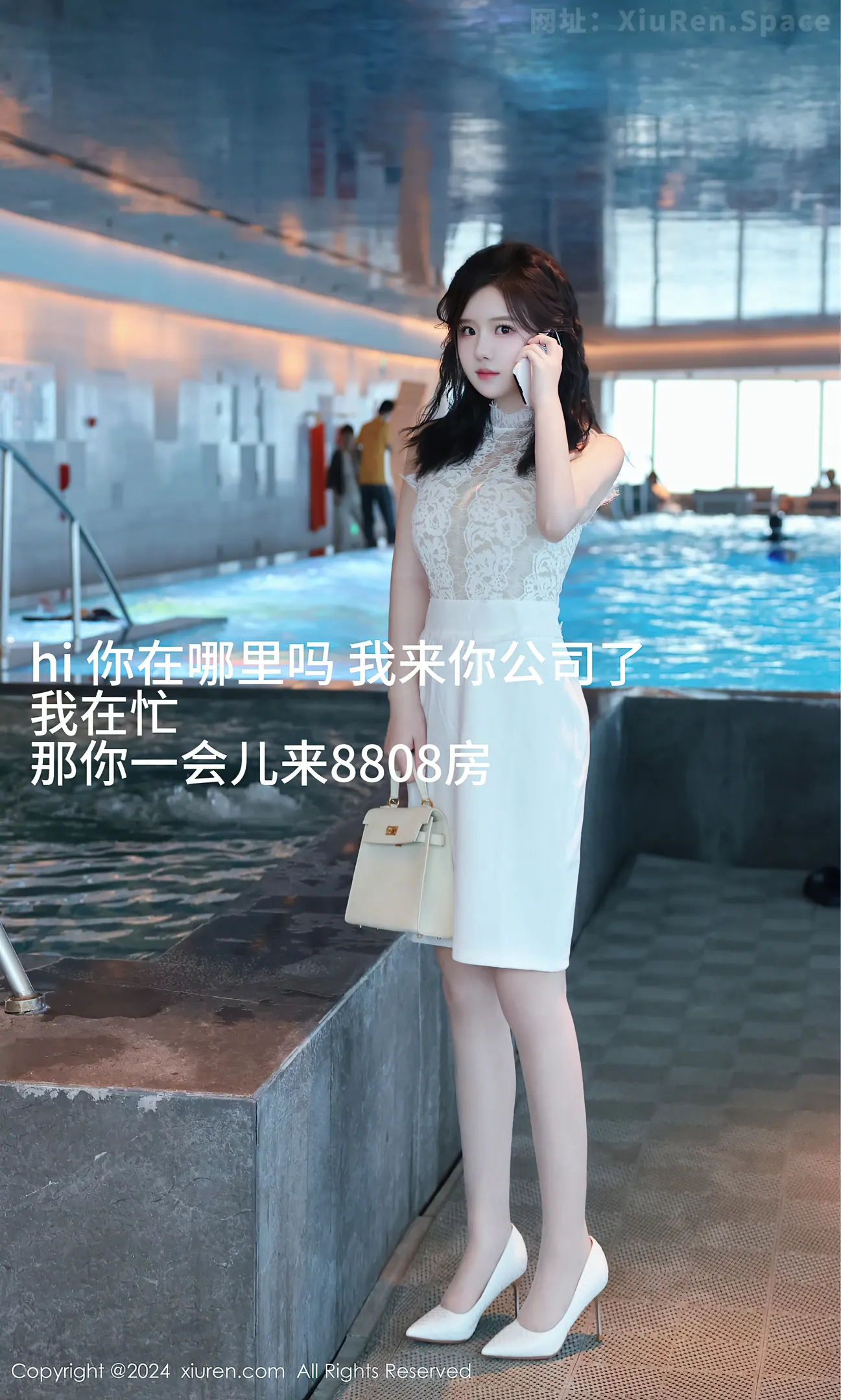 图片[4]-[XiuRen秀人网]VOL.8991 模特小薯条nienie性感白色连衣短裙配白丝袜秀完美身材诱惑写真75P-秀人网官方网站